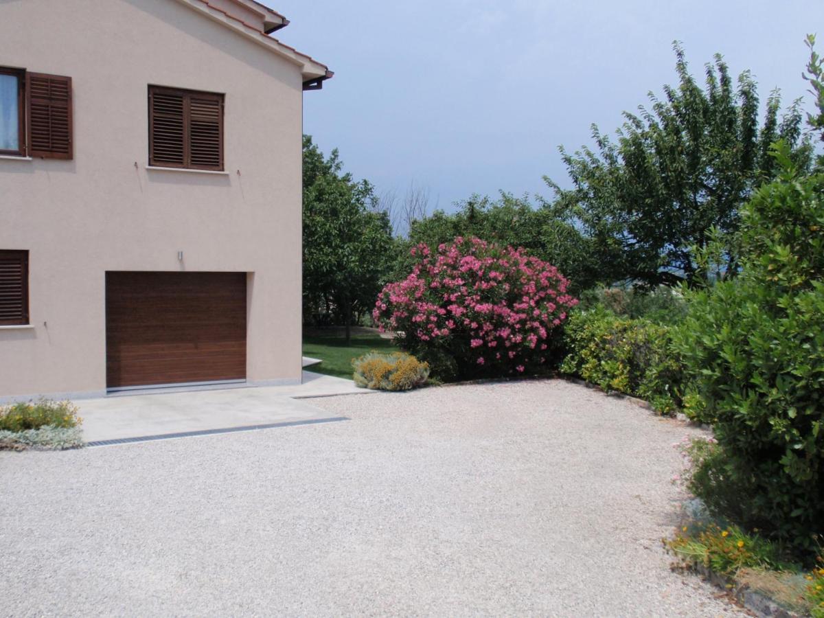 Apartments With A Parking Space Presika, Labin - 7390 Eksteriør billede